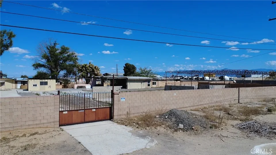 42336 5th St E Lancaster, CA 93535